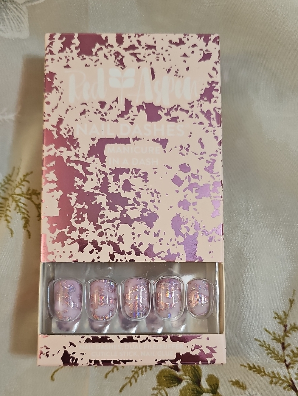 Red Aspen Pink Iridescent Press-On Nail Set